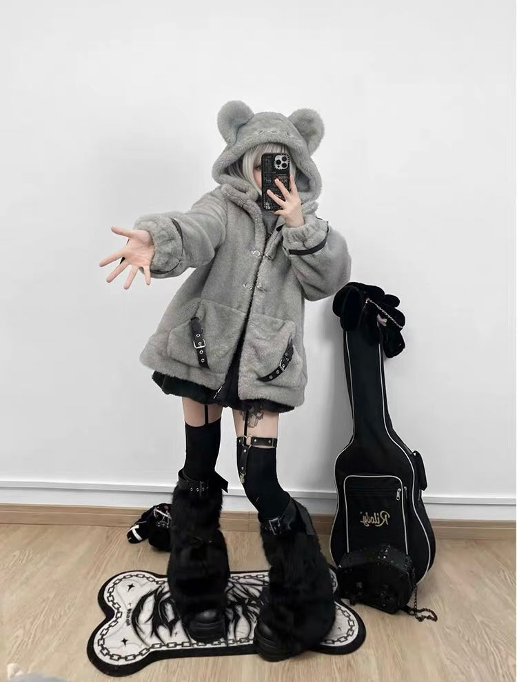 Full-length styling of grey plush mouse hooded coat