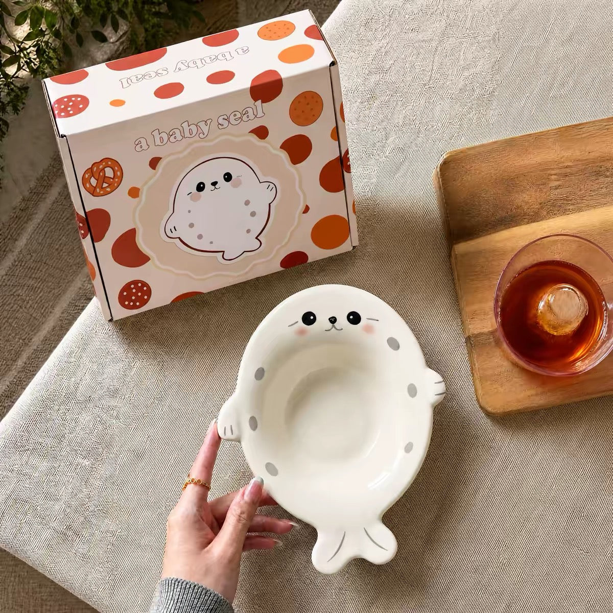 White Chubby Seal ceramic bowl in gift box
