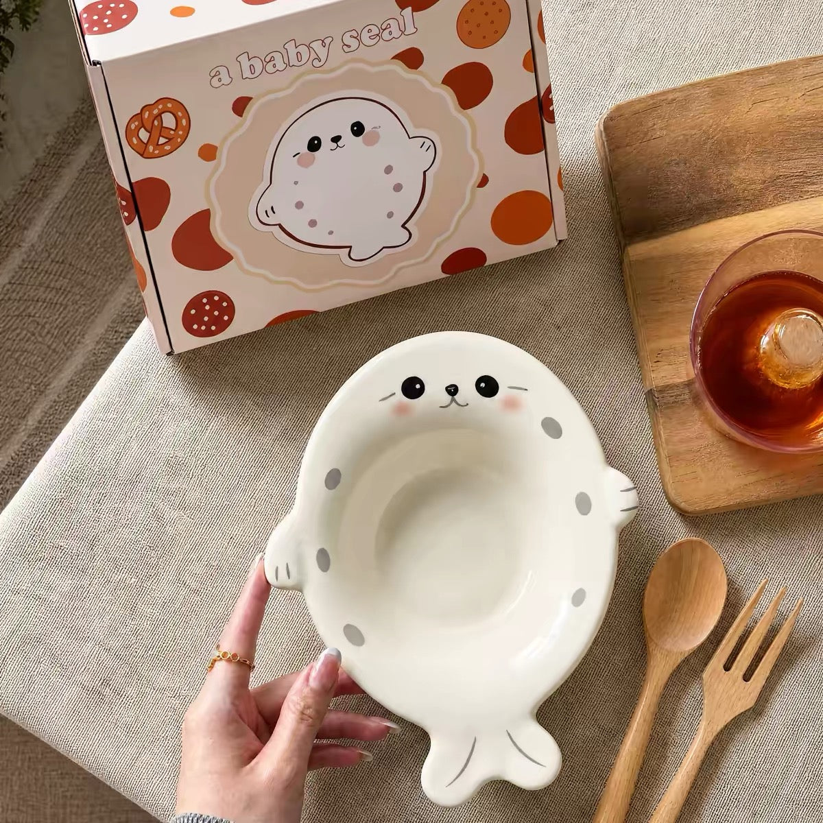 White Chubby Seal ceramic bowl with wooden spoon and fork in gift box